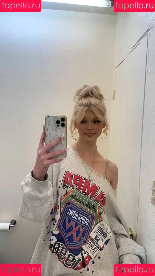 Loren Gray Onlyfans Photo Gallery 