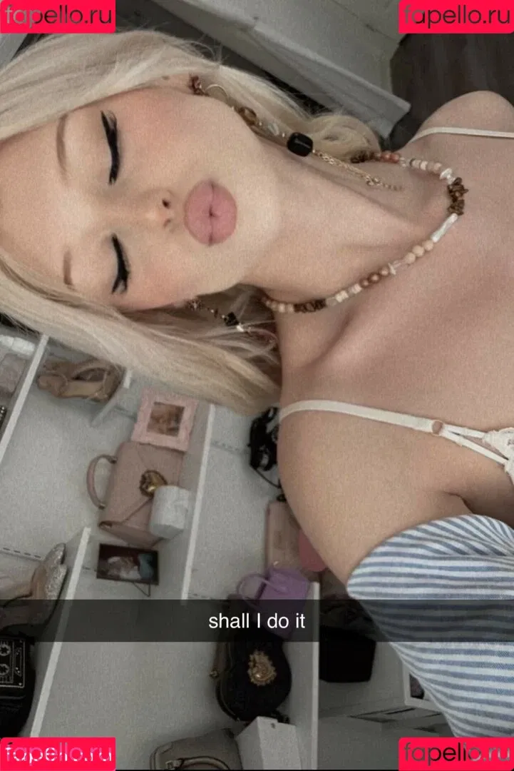 Loren Gray Onlyfans Photo Gallery 