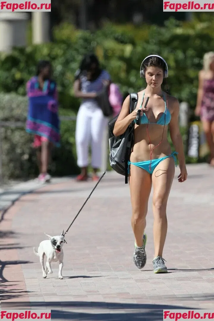 Amanda Cerny Onlyfans Photo Gallery 