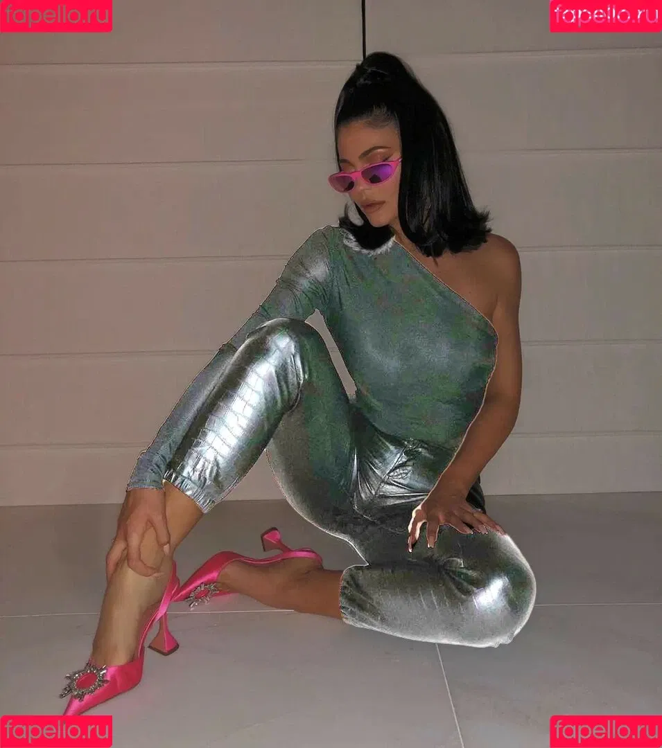 Kylie Jenner Onlyfans Photo Gallery 