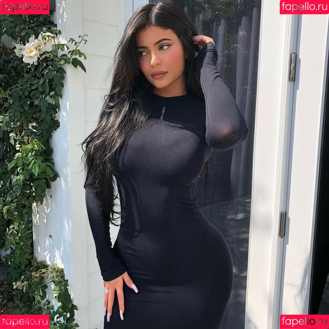 Kylie Jenner Onlyfans Photo Gallery 