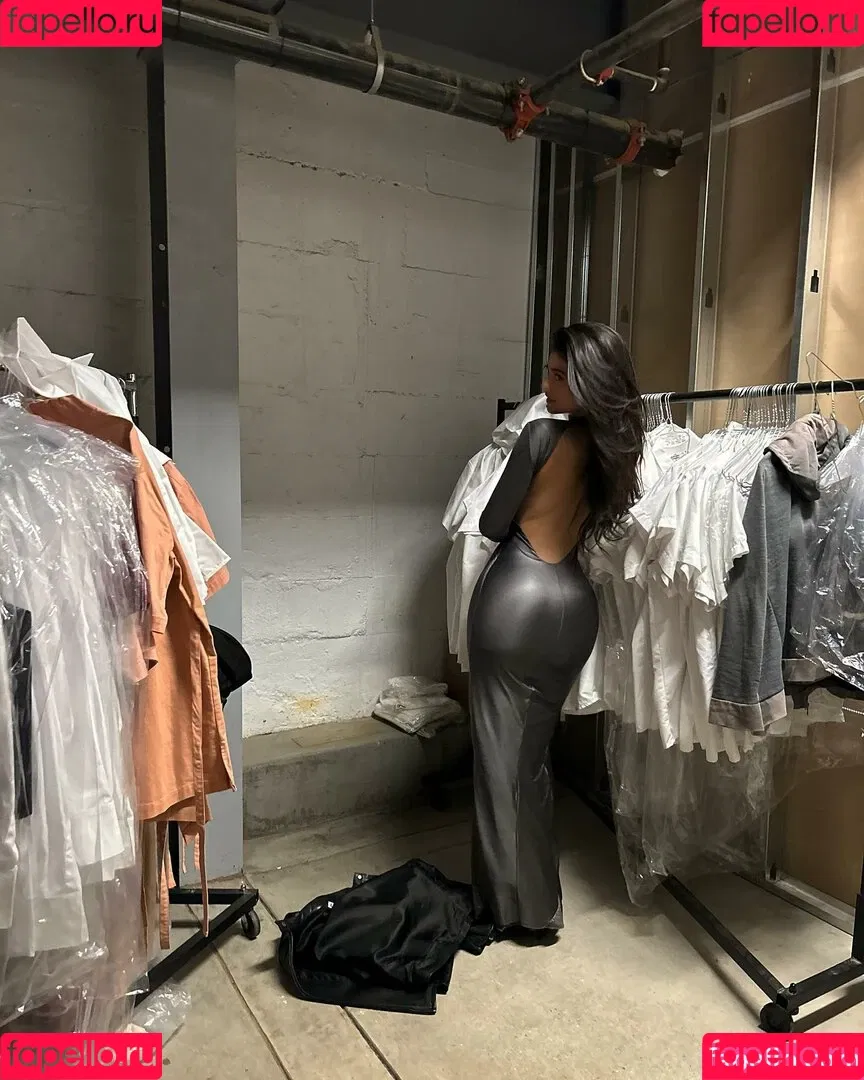 Kylie Jenner Onlyfans Photo Gallery 