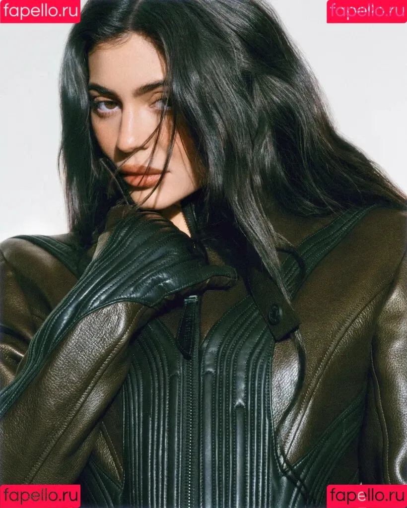 Kylie Jenner Onlyfans Photo Gallery 