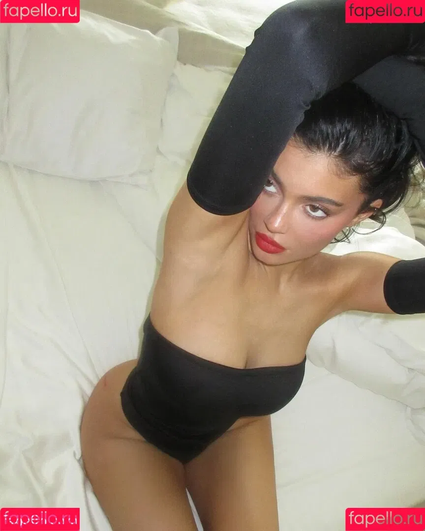 Kylie Jenner Onlyfans Photo Gallery 