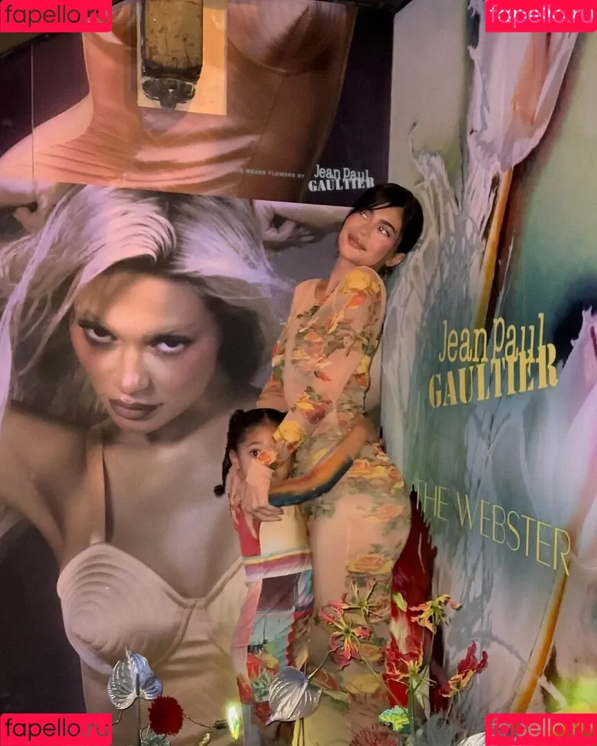 Kylie Jenner Onlyfans Photo Gallery 