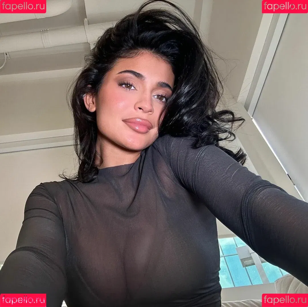 Kylie Jenner Onlyfans Photo Gallery 