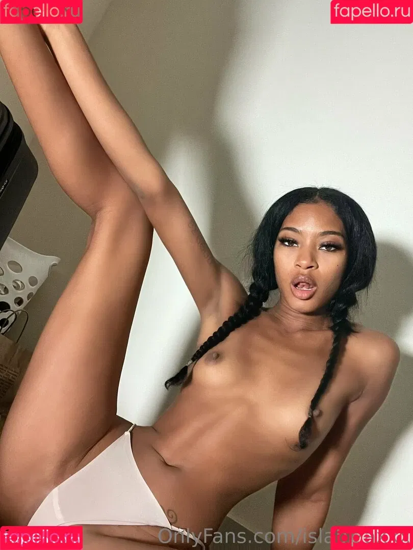Isla Biza Onlyfans Photo Gallery 