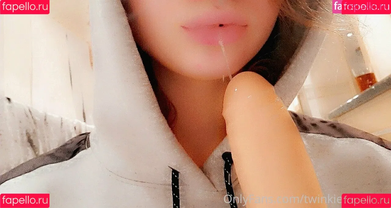 Twinkiethetwink Onlyfans Photo Gallery 