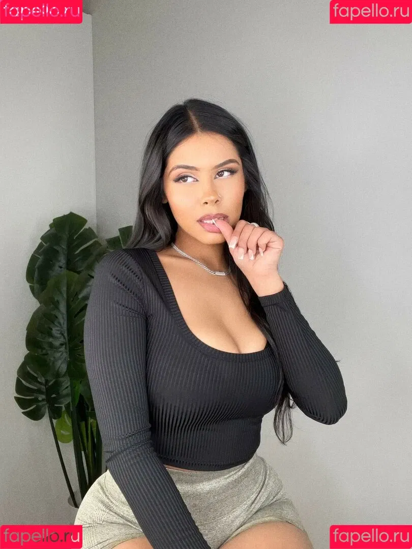 Latina Beauties Onlyfans Photo Gallery 