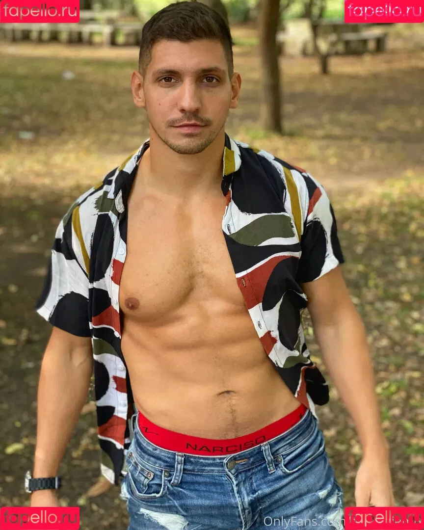 emiliano_terra Onlyfans Photo Gallery 