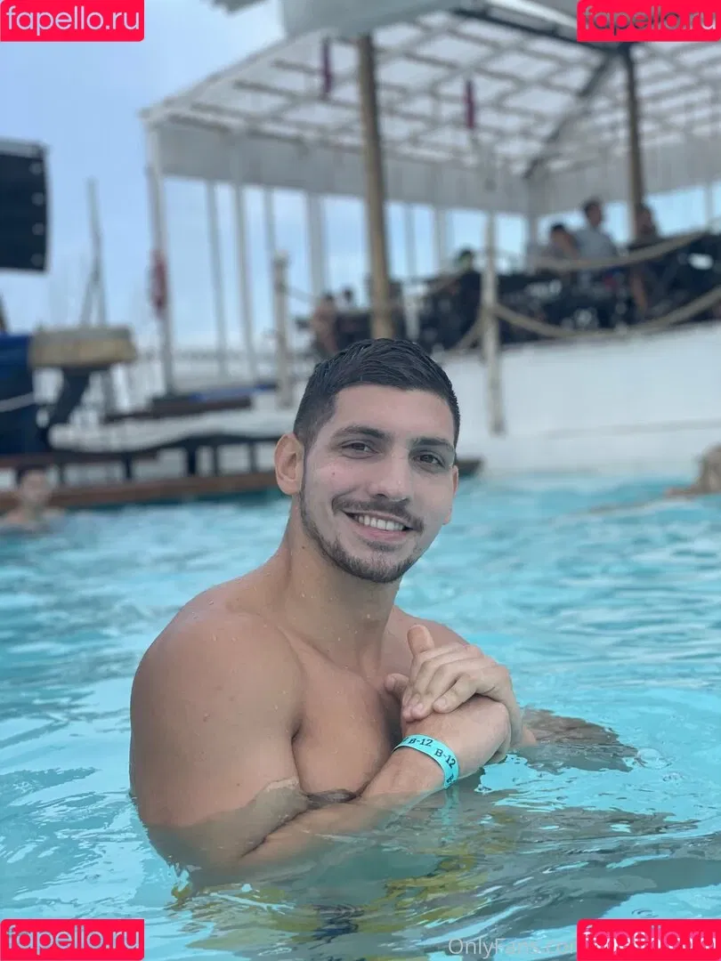 emiliano_terra Onlyfans Photo Gallery 