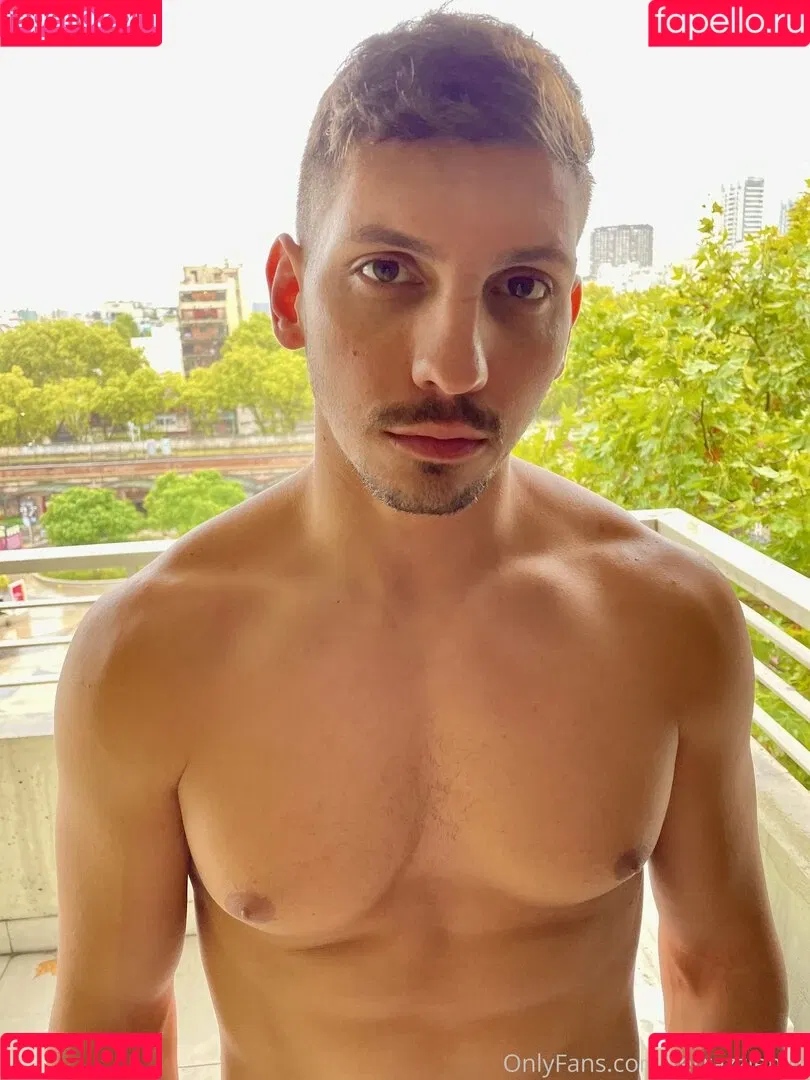 emiliano_terra Onlyfans Photo Gallery 