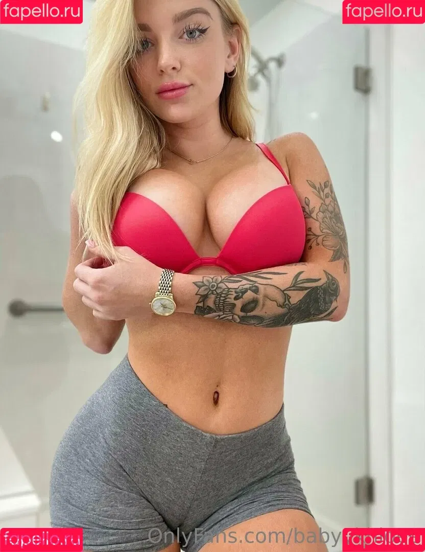 babyykhloee Onlyfans Photo Gallery 