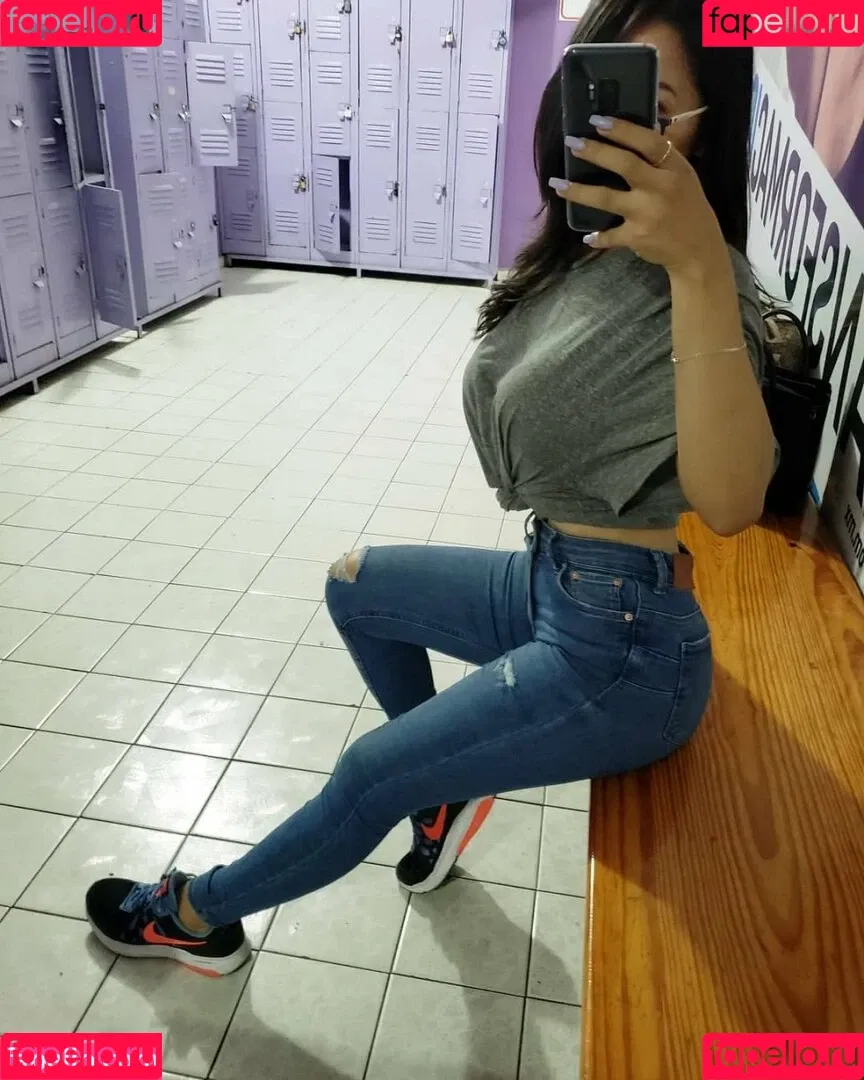 Arely Walle Onlyfans Photo Gallery 