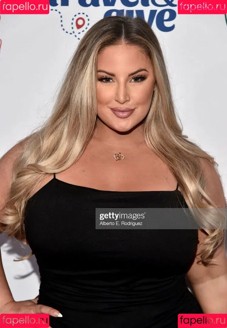 Ashley Alexiss Onlyfans Photo Gallery 
