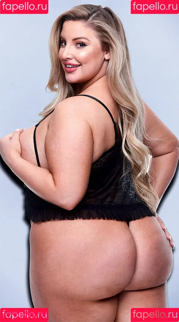 Ashley Alexiss Onlyfans Photo Gallery 