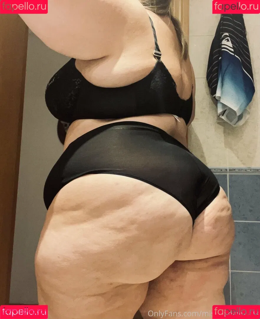 misshoneypotts Onlyfans Photo Gallery 