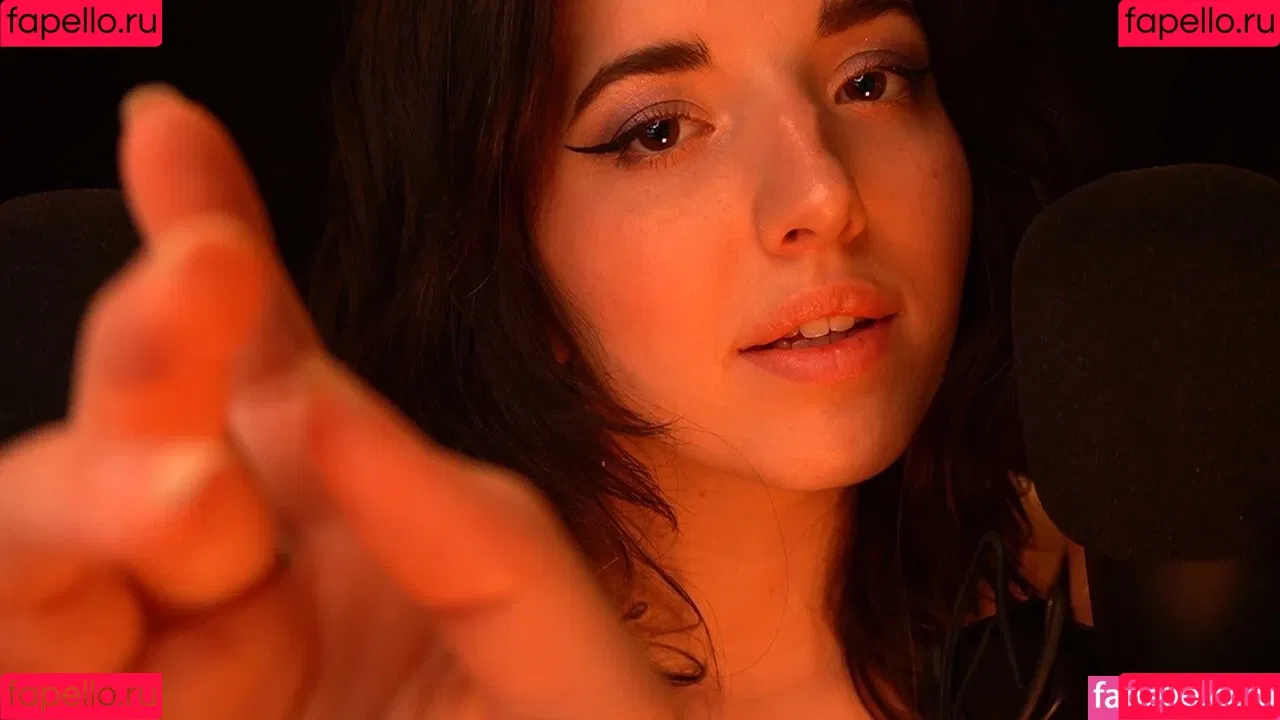 Slight Sounds ASMR Onlyfans Photo Gallery 