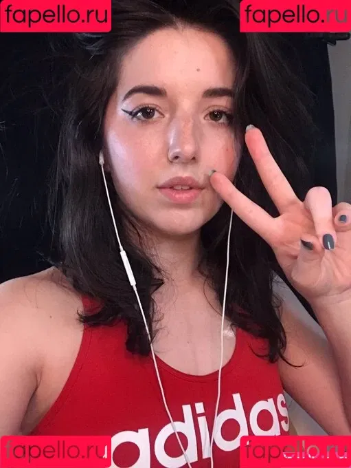 Slight Sounds ASMR Onlyfans Photo Gallery 