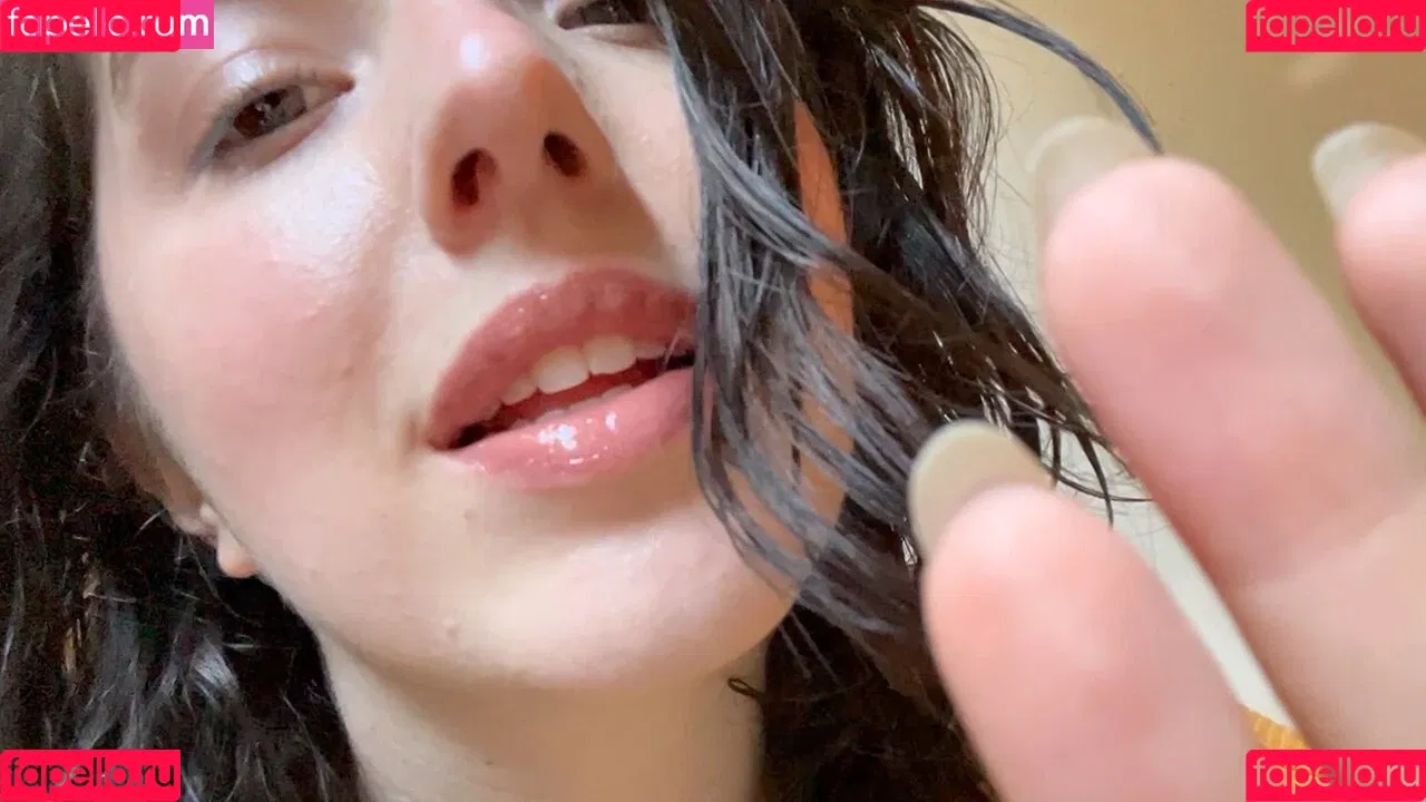 Slight Sounds ASMR Onlyfans Photo Gallery 