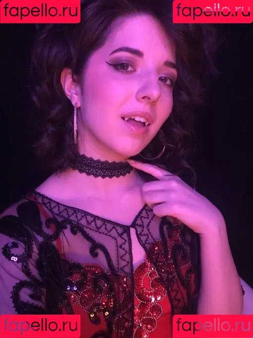 Slight Sounds ASMR Onlyfans Photo Gallery 