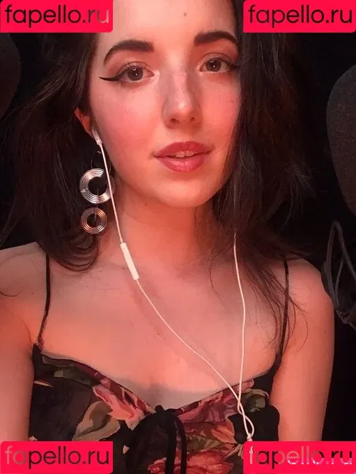 Slight Sounds ASMR Onlyfans Photo Gallery 