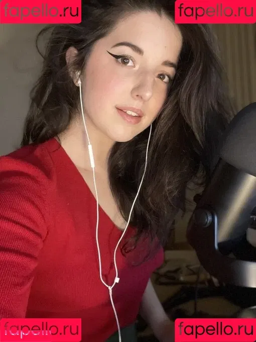 Slight Sounds ASMR Onlyfans Photo Gallery 