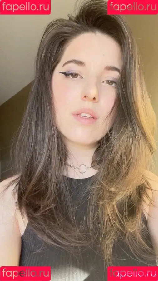 Slight Sounds ASMR Onlyfans Photo Gallery 