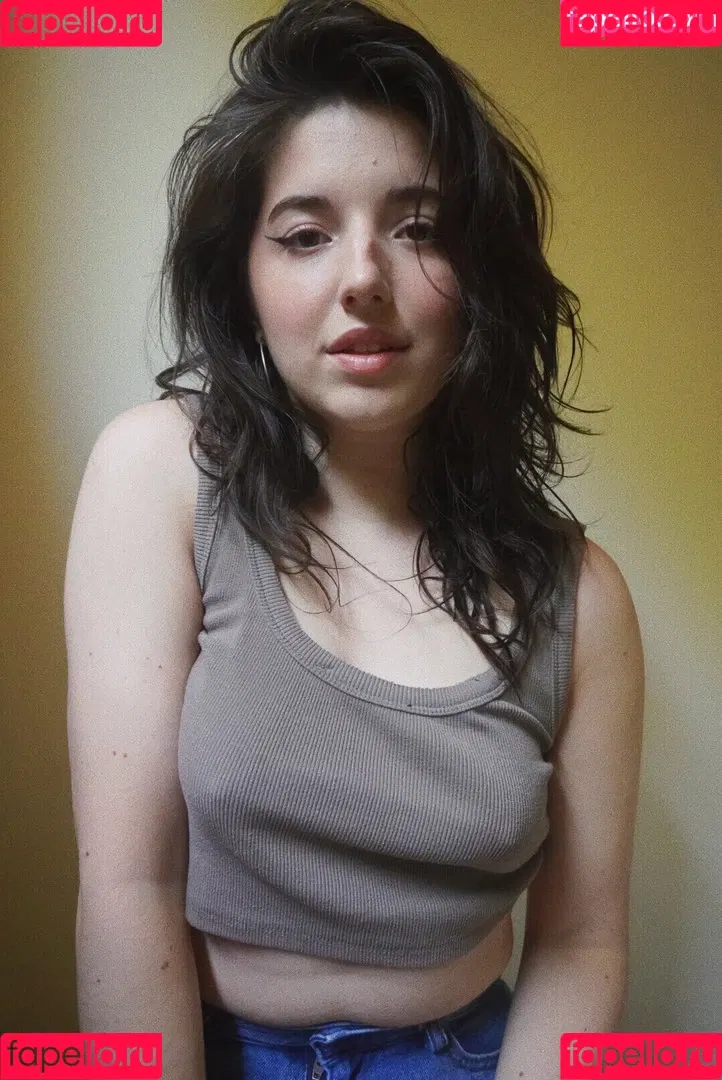 Slight Sounds ASMR Onlyfans Photo Gallery 