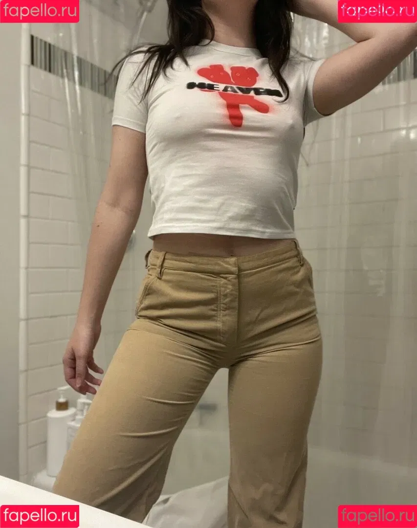 Slight Sounds ASMR Onlyfans Photo Gallery 