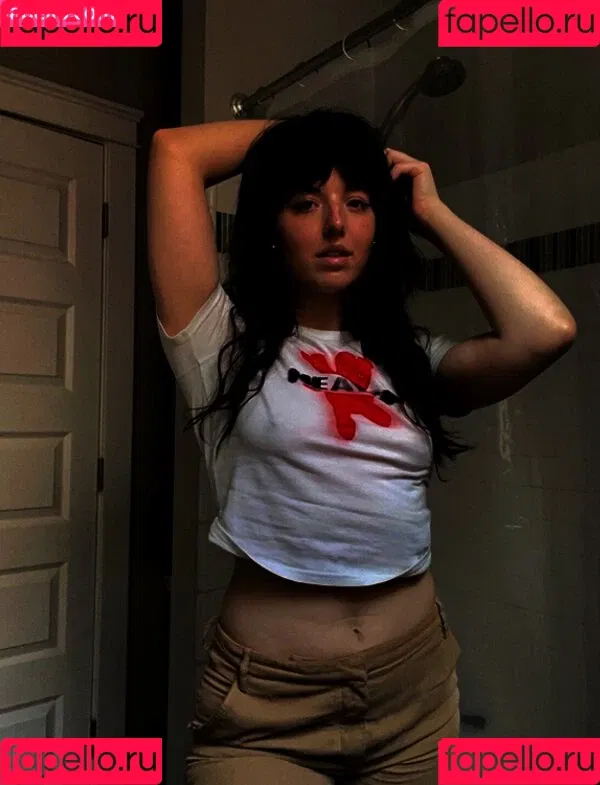 Slight Sounds ASMR Onlyfans Photo Gallery 