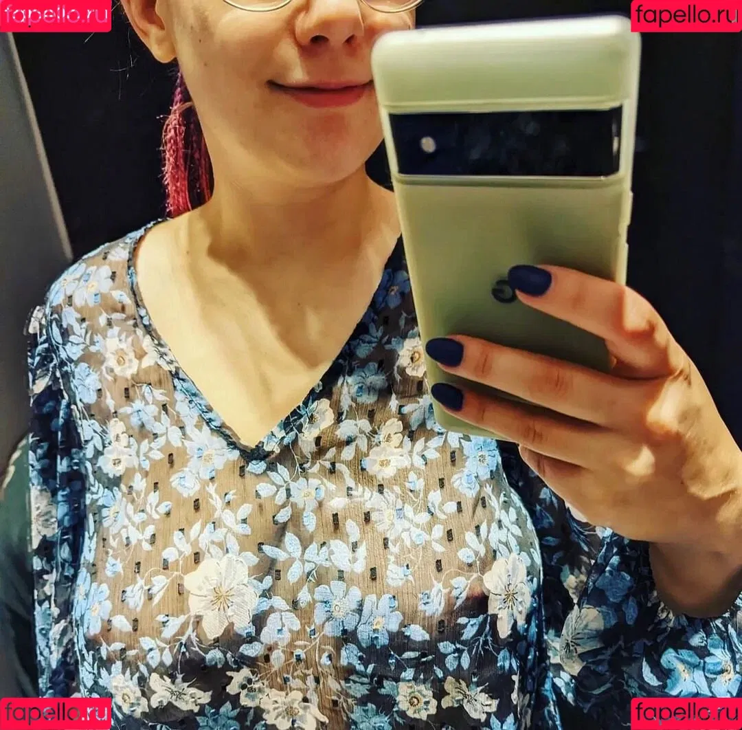 delimbre Onlyfans Photo Gallery 