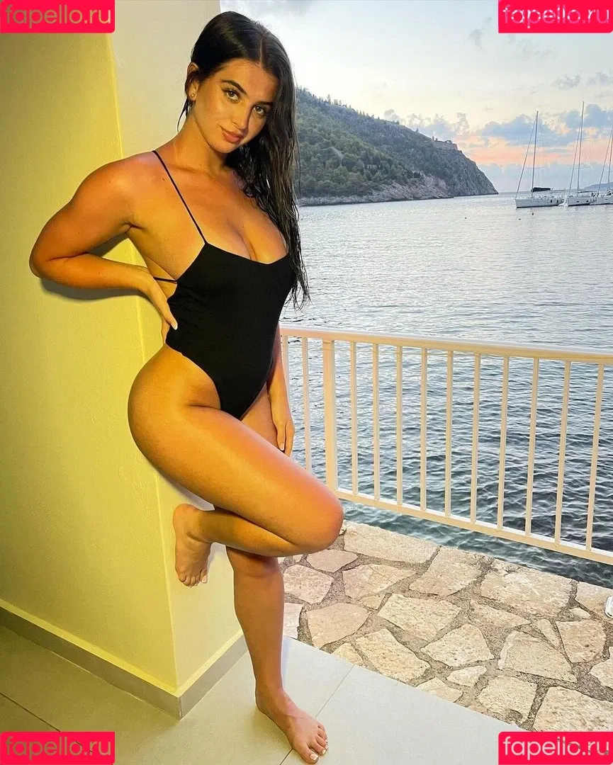Diana Lapo Onlyfans Photo Gallery 