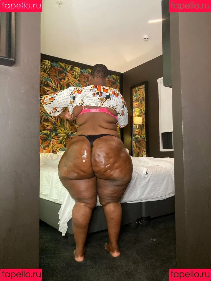 South African Thick Onlyfans Photo Gallery 