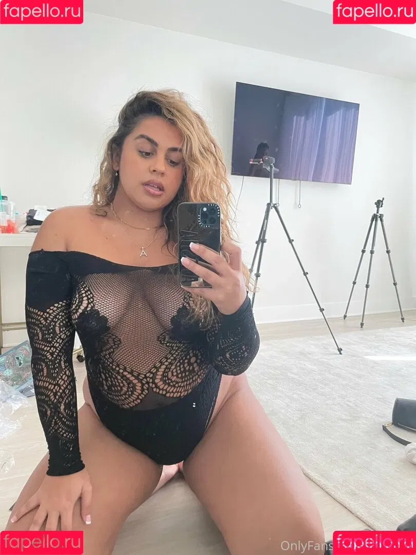 ayeshax Onlyfans Photo Gallery 