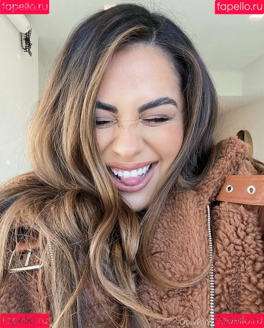 ayeshax Onlyfans Photo Gallery 