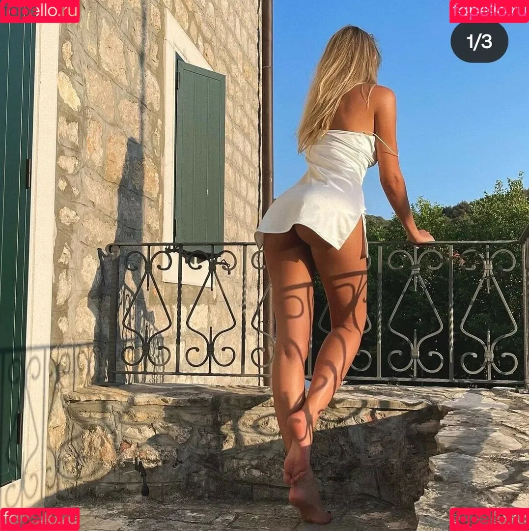 Anyatrades Onlyfans Photo Gallery 