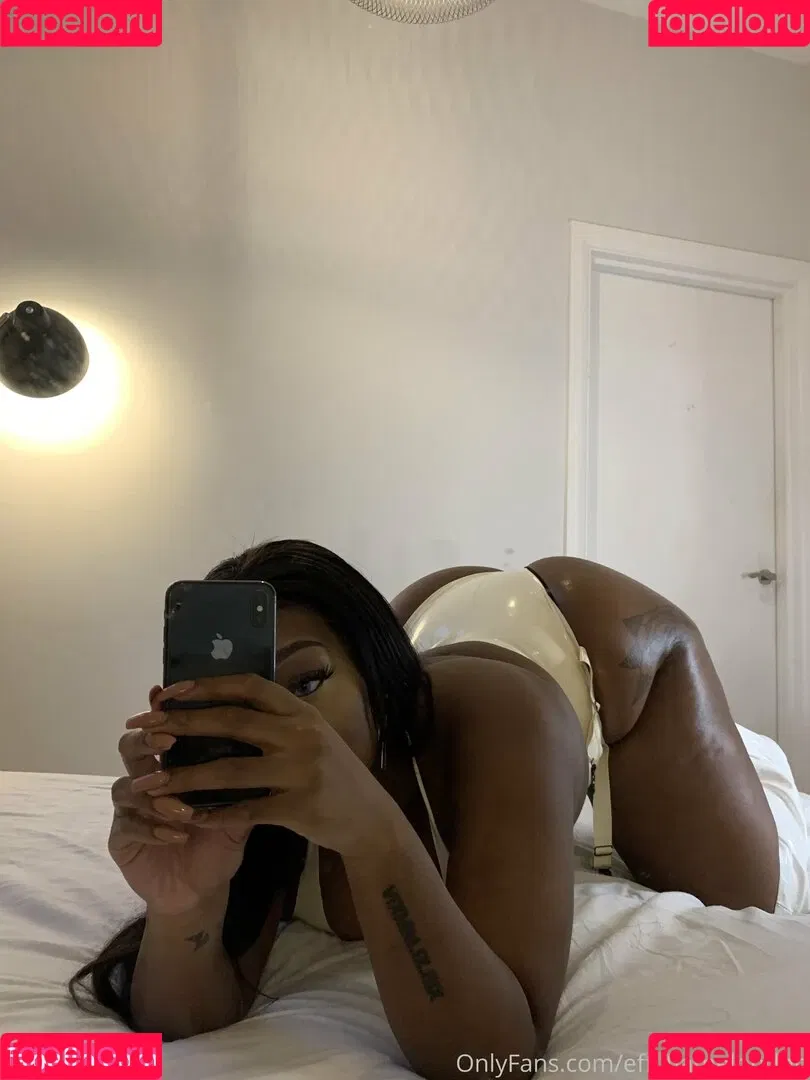 effyflamelondon Onlyfans Photo Gallery 