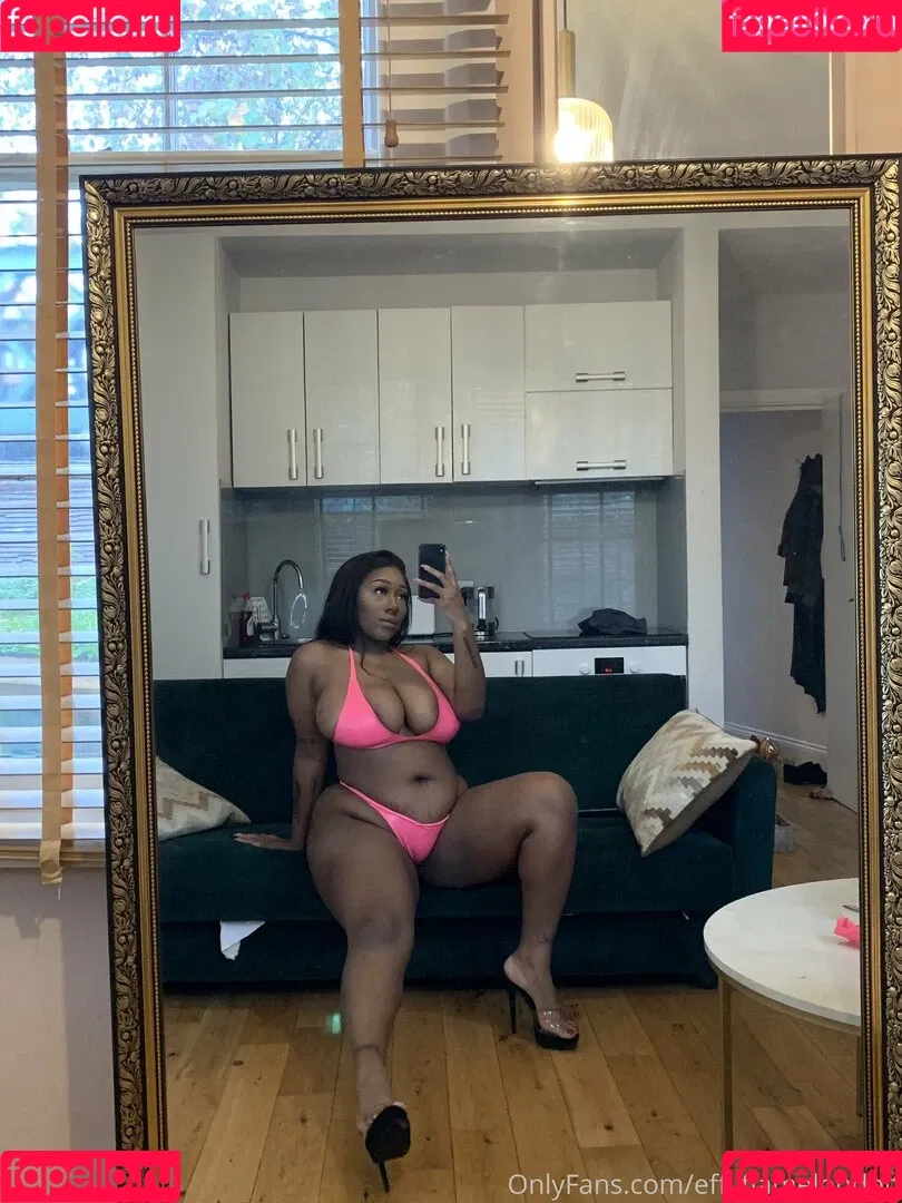 effyflamelondon Onlyfans Photo Gallery 