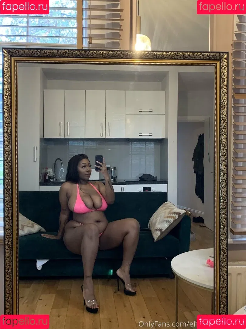 effyflamelondon Onlyfans Photo Gallery 