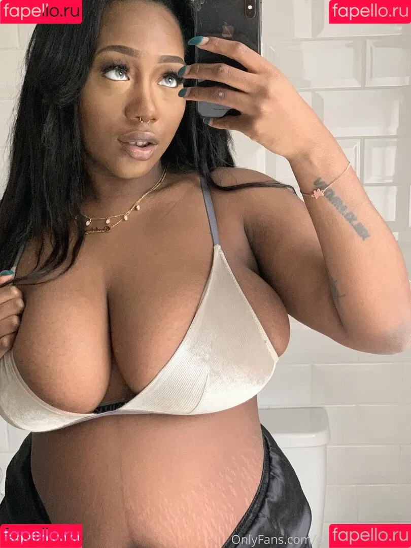 effyflamelondon Onlyfans Photo Gallery 