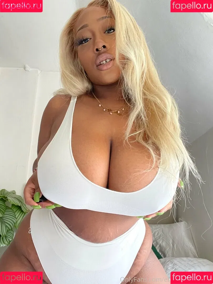 effyflamelondon Onlyfans Photo Gallery 