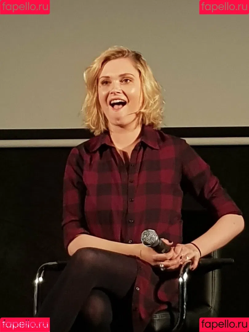 Eliza Taylor Onlyfans Photo Gallery 