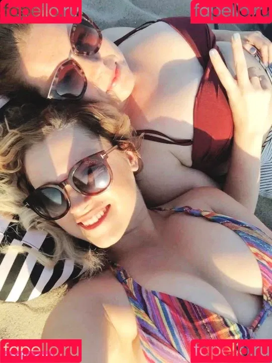 Eliza Taylor Onlyfans Photo Gallery 