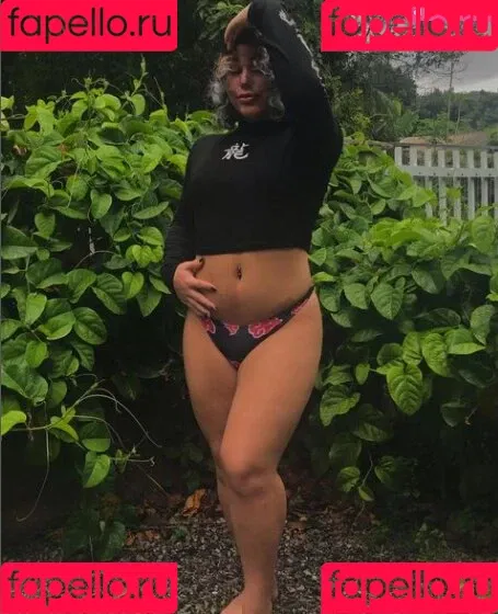 Isabelly Cipryano Onlyfans Photo Gallery 