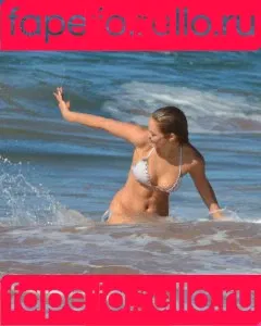 Samara Weaving Onlyfans Photo Gallery 