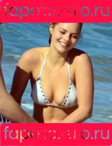 Samara Weaving Onlyfans Photo Gallery 