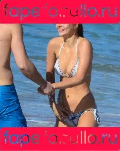 Samara Weaving Onlyfans Photo Gallery 