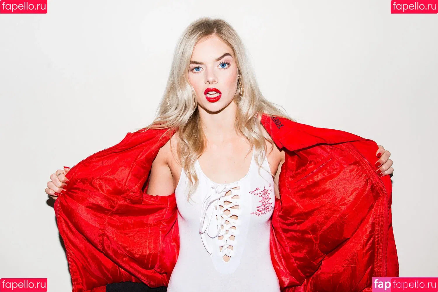 Samara Weaving Onlyfans Photo Gallery 