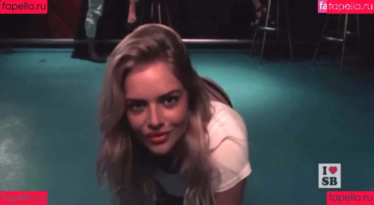 Samara Weaving Onlyfans Photo Gallery 